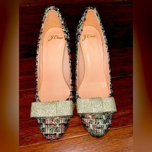 Gorgeous J. Crew Tweed pumps with gold bow